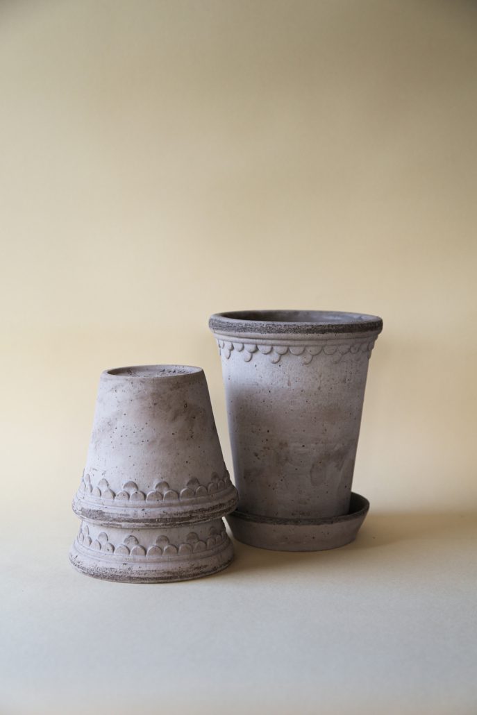 5.5" Kobenhavner  RAW Grey Tall Pot + Saucer