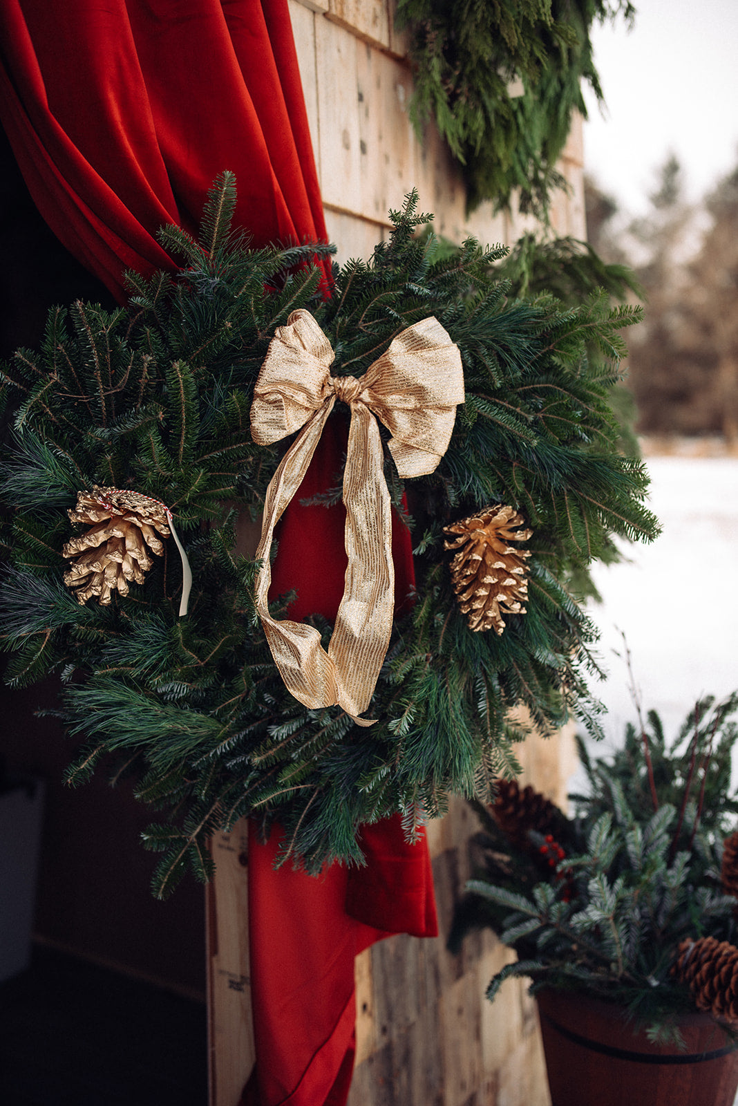 Deluxe Evergreen Wreath